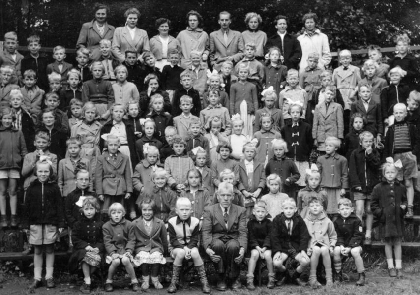 1955 schoolreisje School met de Bijbel Veenhuizen naar Paterswolde
