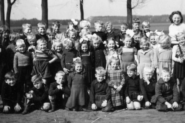 1953 School met de Bijbel 1e en 2e klas